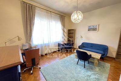 Birou, de 33 mp, în Central