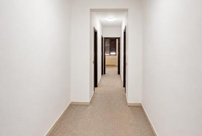 Proprietar 3 camere bucătărie mobilata utilată 82 mp include 1 parcare subterană - 2