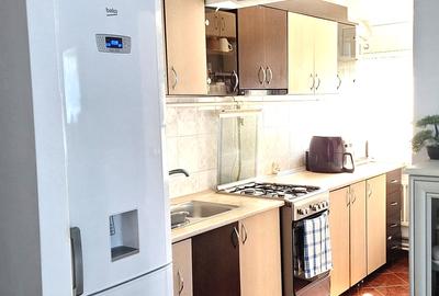 Apartament 3 camere 50mp +garaj mobilat utilat  52.000eur neg - 7