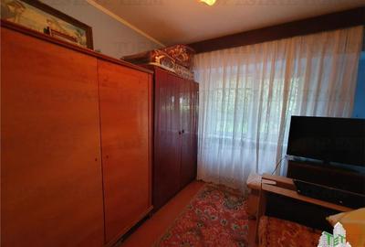 Apartament 2 camere  decomandat si beci  Brotacei Constanta - 14