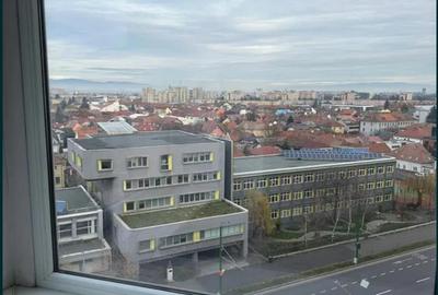 Spațiu comercial, de 10 mp, în Centrul Civic