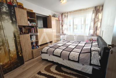 Apartament decomandat cu 2 camere si bucatarie separata - bloc cu lift - 1