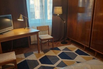 Apartament cu 4 camere decomandat, mobilat în Circumvalațiunii