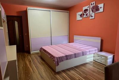 Închiriez apartament 3 camere cu garaj (2 locuri) - 7