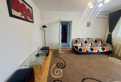 Apartament cu 2 camere semidecomandat în Podu Roș