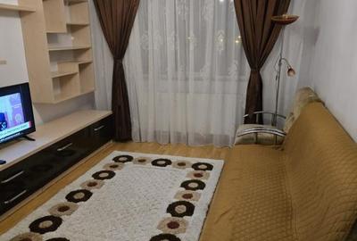 Apartament cu 3 camere decomandat în Inel II