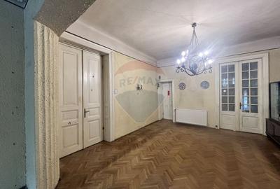 Casă interbelică de închiriat – Str. Barbu Văcărescu nr. 33 - 24
