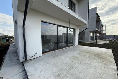 CASA| VILA INDIVIDUALA | LUX| COM 0% | 5 CAM| PROPRIETAR| NOU ! CURTE - 40