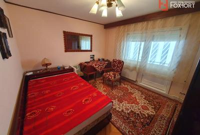 Apartament 3 camere, decomandat, etaj 1, zona Vladeasa - 5