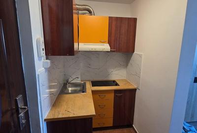 Garsoniera zona Pasaj -Coca Cola 3/4,mobilata și utilata,39500 euro. - 3