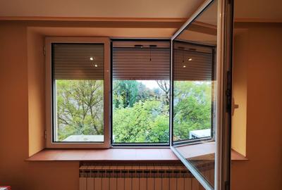 Apartament cu 3 camere semidecomandat în 1 Decembrie 1918