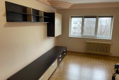 Apartament cu 2 camere decomandat, mobilat în Aviației