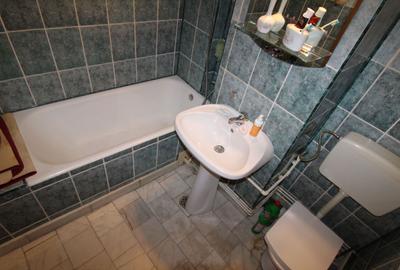 Apartament 3 camere, zonă centrală - 12