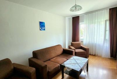 Apartament cu 3 camere decomandat în Aradului