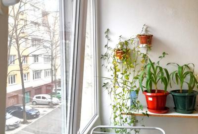 Apartament 4 camere  -Garaj de 17 ,25 mp-  5 minute metrou Romancierilor - 13