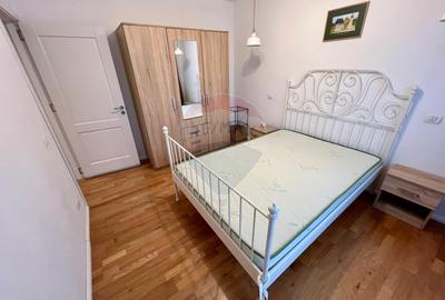 Apartament cu 3 camere decomandat, mobilat în Tineretului