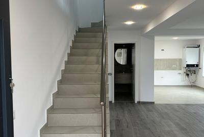 Duplex cu 5 camere în Odăi