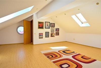 FILM&3D!Casa arhitectura flexibila:2 unitati,500mp teren,locuri parcare,Central, - 9