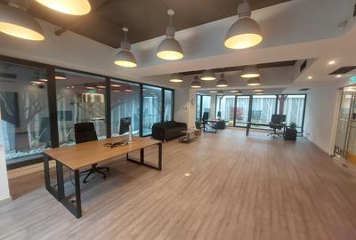 Spațiu comercial, 200 mp în Central