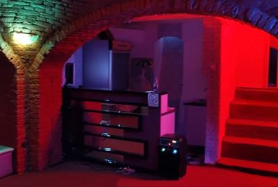 Inchiriez spatiu comercial - 1