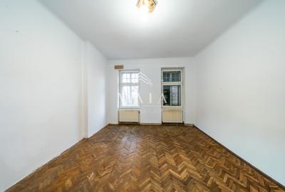 Apartament 4 camere , 114 mp , et 1, ultracentral, comision 0 - 8