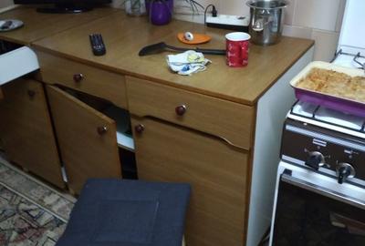 Vand apartament 3 Camere, Decomandate, Baie cu geam, 64m2 , Mazepa - 7