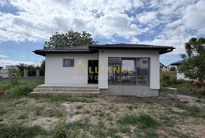 Casa Individuala - 3 camere - 1 baie - 250mp teren - 1