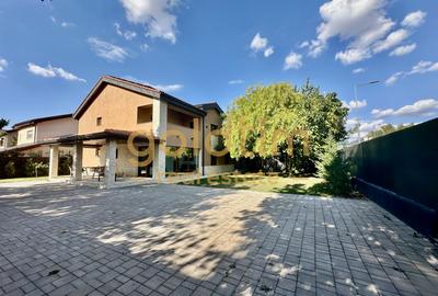 Casă individuală cu 5 camere în Pipera