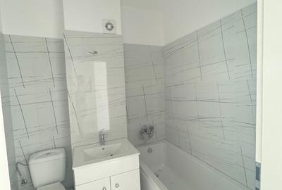 VANZARE GARSONIERA DECOMANDATA LANGA SCOALA PENTRU RARES-BLOC MIC DE 3 ETAJE - 8