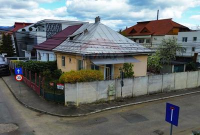 Comision 0% – Casa ultracentrala, liniștita, cu garaj - 18