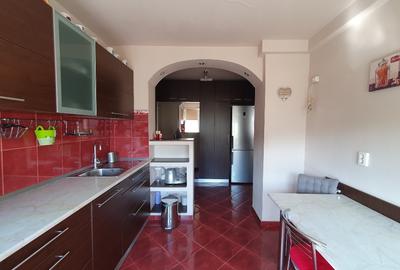 VANZARE APARTAMENT 3 CAMERE DRISTOR / BABA NOVAC BUCURESTI SECTOR 3 - 2