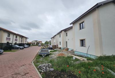 Duplexuri, P+E, cu locuri de parcare, în Giarmata, lângă Timișoara, comision 0% - 1