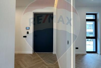 Vila moderna de inchiriat cu 5 camere, prima inchiriere - 16