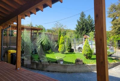 Casă modernă de închiriat, cu garaj generos – Tocile, Sadu - 7