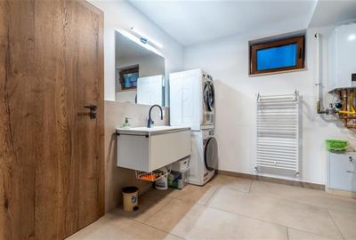 Casa cu dotari premium si finisaje de calitate ,Demisol +Parter+Etaj situata in - 24
