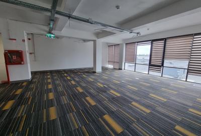 Spatii in cladire de birouri, Baza 3 - COMISION 0% - 2