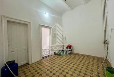 Apartament deosebit in cladire istorica, zona Piata Romanilor - 10