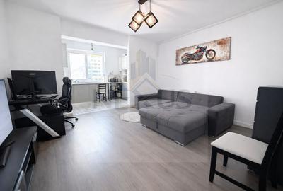 Apartament cu 2 camere semidecomandat, mobilat în Sud