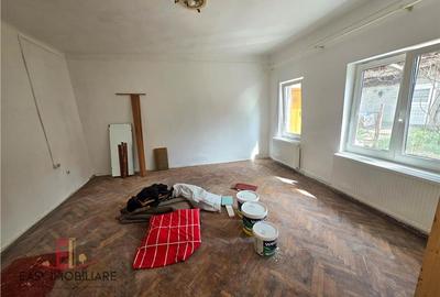 Casa de vanzare, Central, 65mp,  Zona 0, curte, Targu Mures - 3