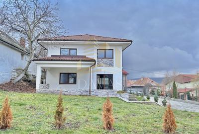 Casa individuala de vânzare | Chinteni | terasa | P+E - 1