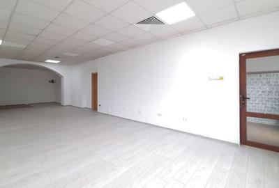 Spațiu comercial de închiriat 62 mp zona Bartolomeu Str Lungă - 1