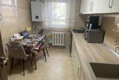 Apartament 3 camere , zona B-dul Brailei - Casa de Pensii Focsani,65mp , decoman - 4