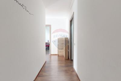 Apartament cu 2 camere de închiriat în zona Tractorul - 2