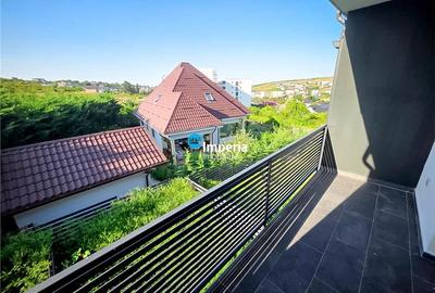 Apartament cu 3 camere decomandat în Bucium