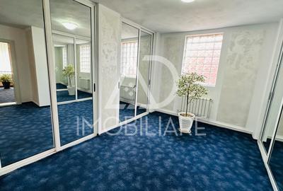 Vânzare vilă spațioasă în Târgu-Jiu , Bld Ecaterina Teodoriu - 12
