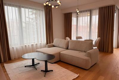 Apartament cu 3 camere decomandat, mobilat în Iancu Nicolae