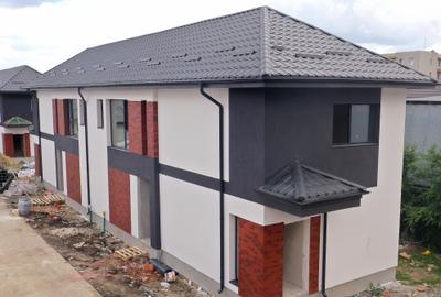 Apartament in vila, 2 camere cu gradina + 2 locuri parcare ,complex rezidential - 1