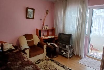 Delfinariu-Unirii! 3camere. dec. comf 0, 2 gs. - 4