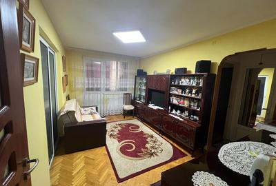Vand apartament cu 3 camere semidec et 4 pret 55.000 euro - 6