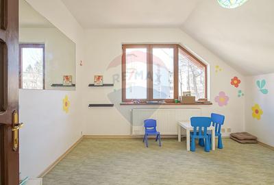 Casă / Vilă cu 9 camere de închiriat în zona Centrul Civic! - 23